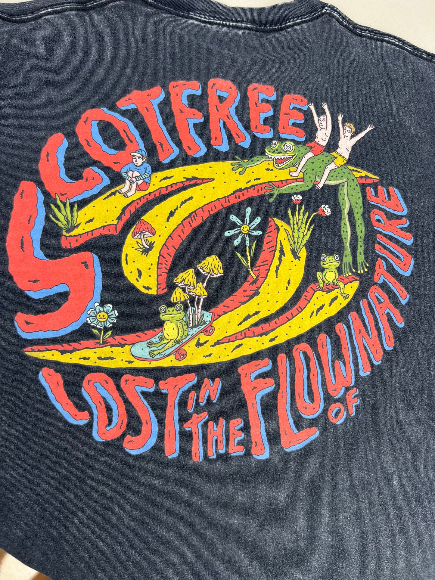 Lost in the flow Tee
